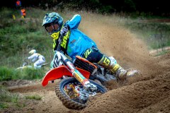 MOTO-7699_1600x1031
