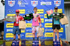 85cc-podium